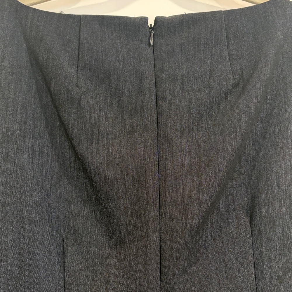 Calvin Klein Elegant Blue Sleeveless Dress - Picture 8 of 11